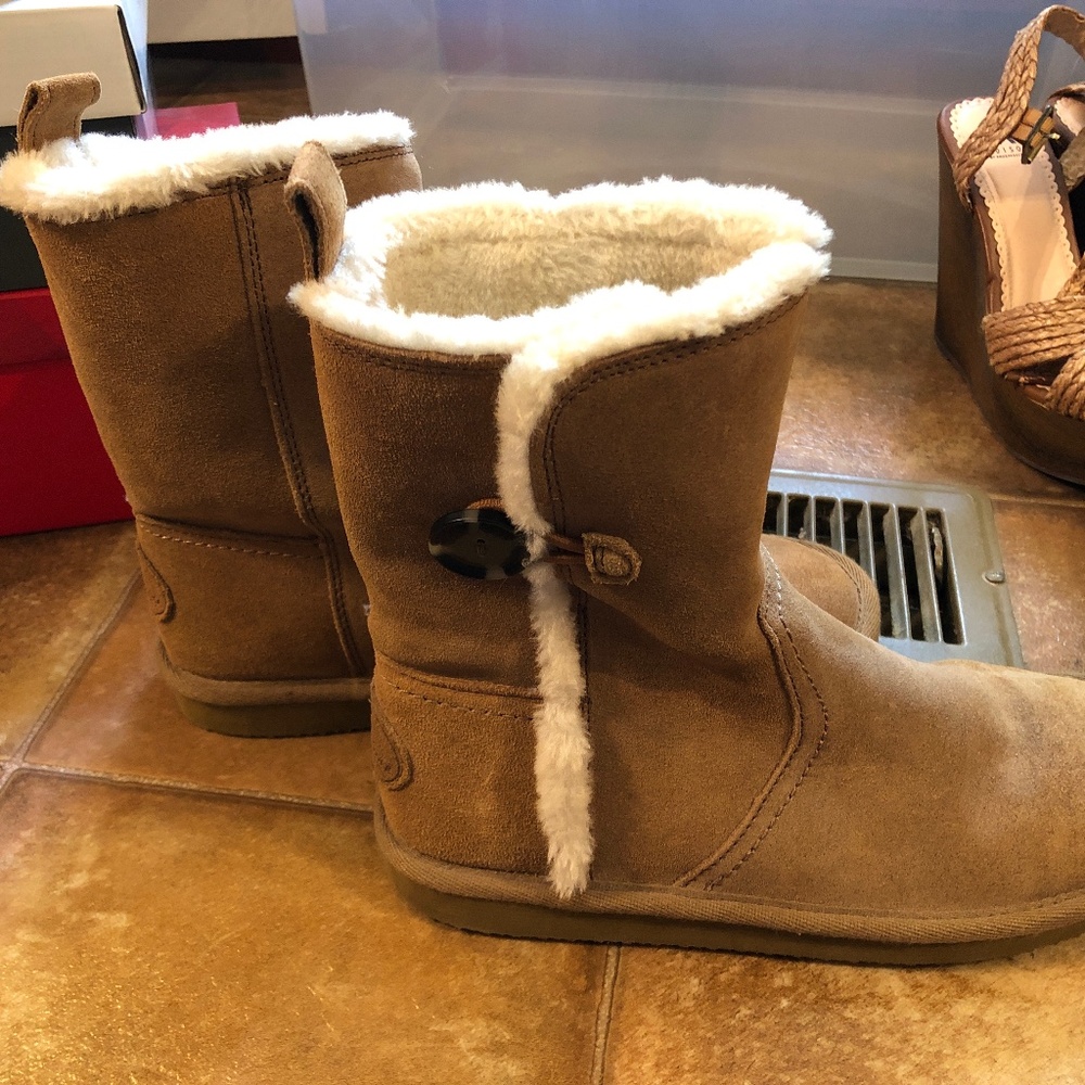American Eagle Boots size 8